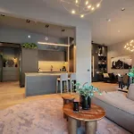 Penthouse With Fjord View And Parking Sogndal