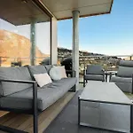 Apartamento Penthouse With Fjord View And Parking