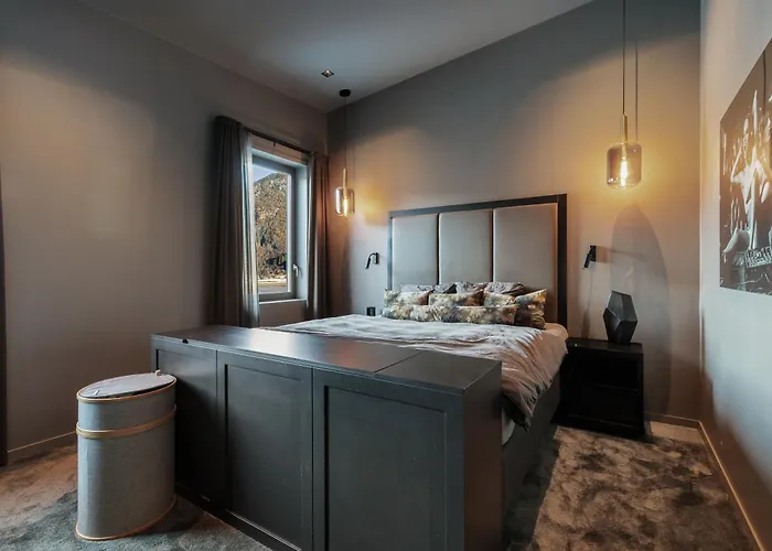 Penthouse With Fjord View And Parking Lägenhet *