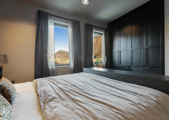 Lägenhet Penthouse With Fjord View And Parking